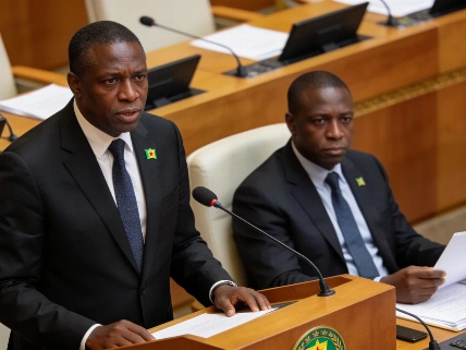 Blocage budgétaire au Sénégal sur fond de dette publique record Afrique-Asie