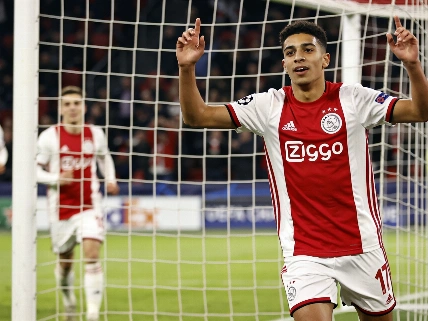 Ouazane relance le débat sur son rôle avec le Maroc après son but déterminant avec l’Ajax Afrique-Asie